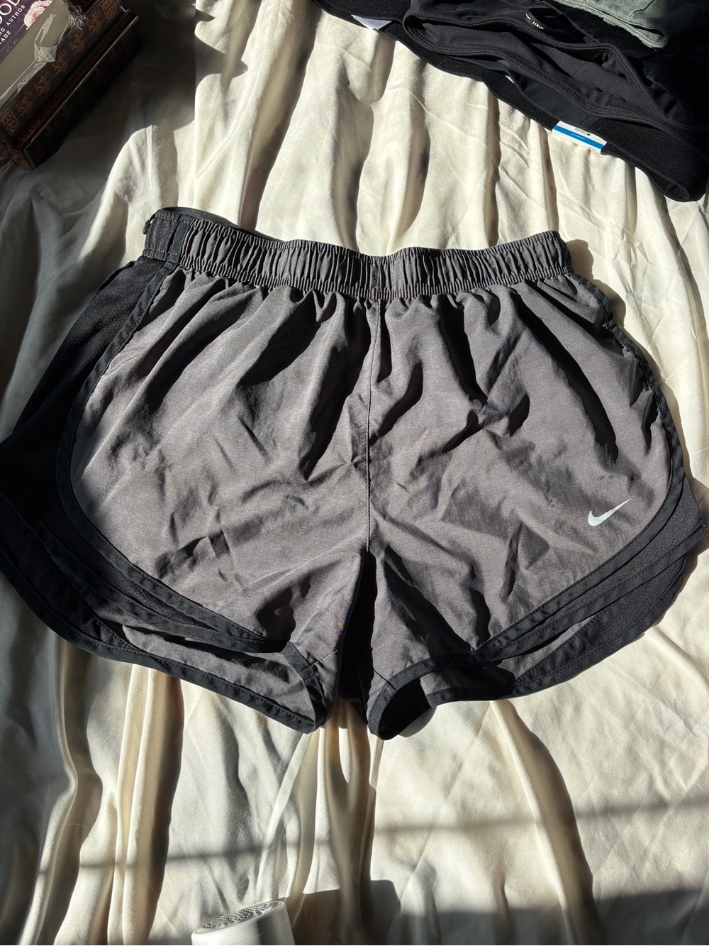 Nike Women's Dri-Fit Tempo Heathered 3" Standard Fit Running Shorts Size M